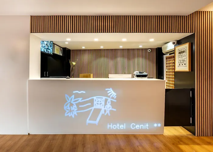 Hotel Cenit & Apts Sol Y Viento